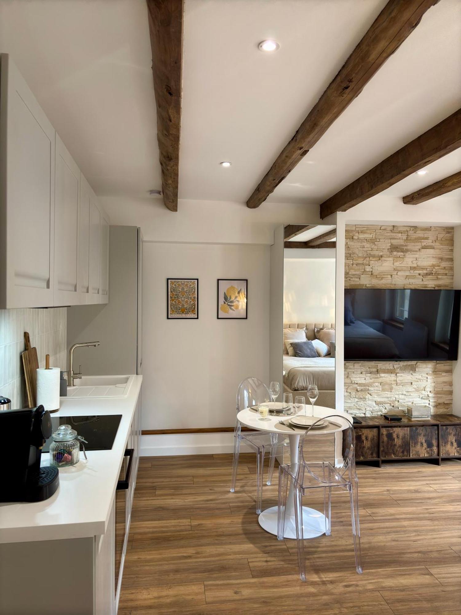 1 Centre-ville, Gare Apartment